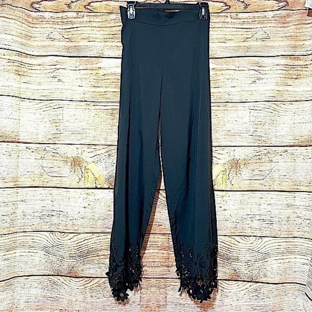 Black Scalloped Hem Long Pants‎ with Side Zip Size Small